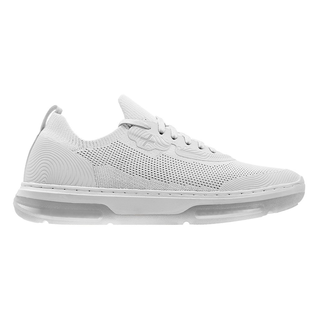Skiff All White Image 1